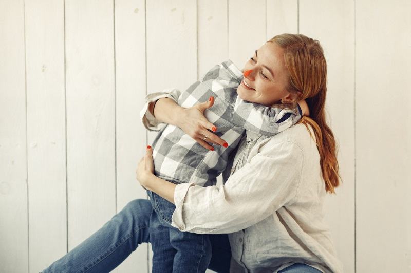 10 gesturi marunte care inseamna mult pentru copii